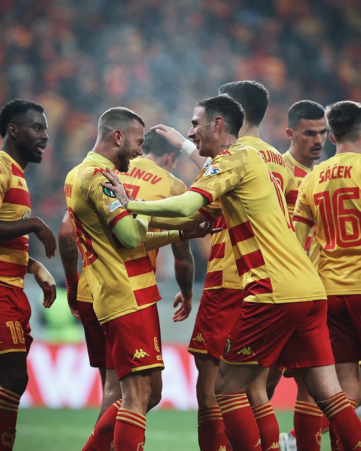 Let's continue on the path 🤞❤️💛 <a href="/Jagiellonia1920/">Jagiellonia Białystok</a>
