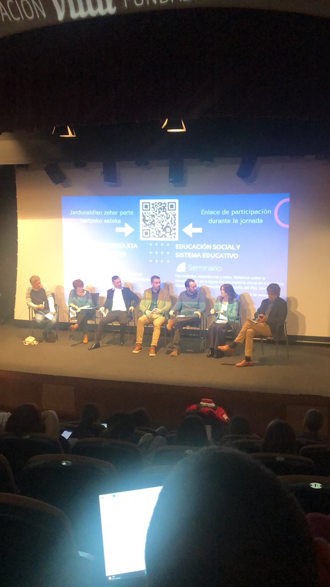 “Ya no contemplo que existan institutos de secundaria sin la presencia de Educadores Sociales en los mismos”.  Luis Pacha, director de un centro de secundaria de Extremadura.