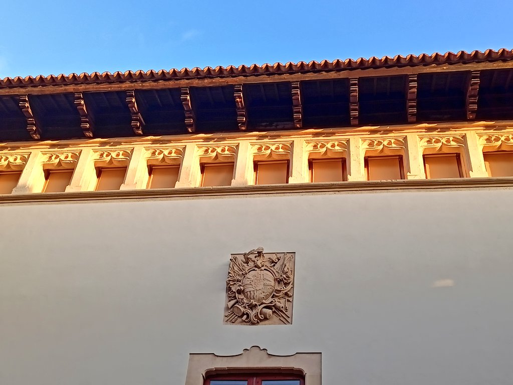 Mallorcat's tweet image. Ahir la delegació de #Palma de l'@ocbcat va fer una visita al @MuseudeMallorca i voltants, en el marc de l'activitat #PerPalmaCadaMes. Gràcies a tots els participants! 👇