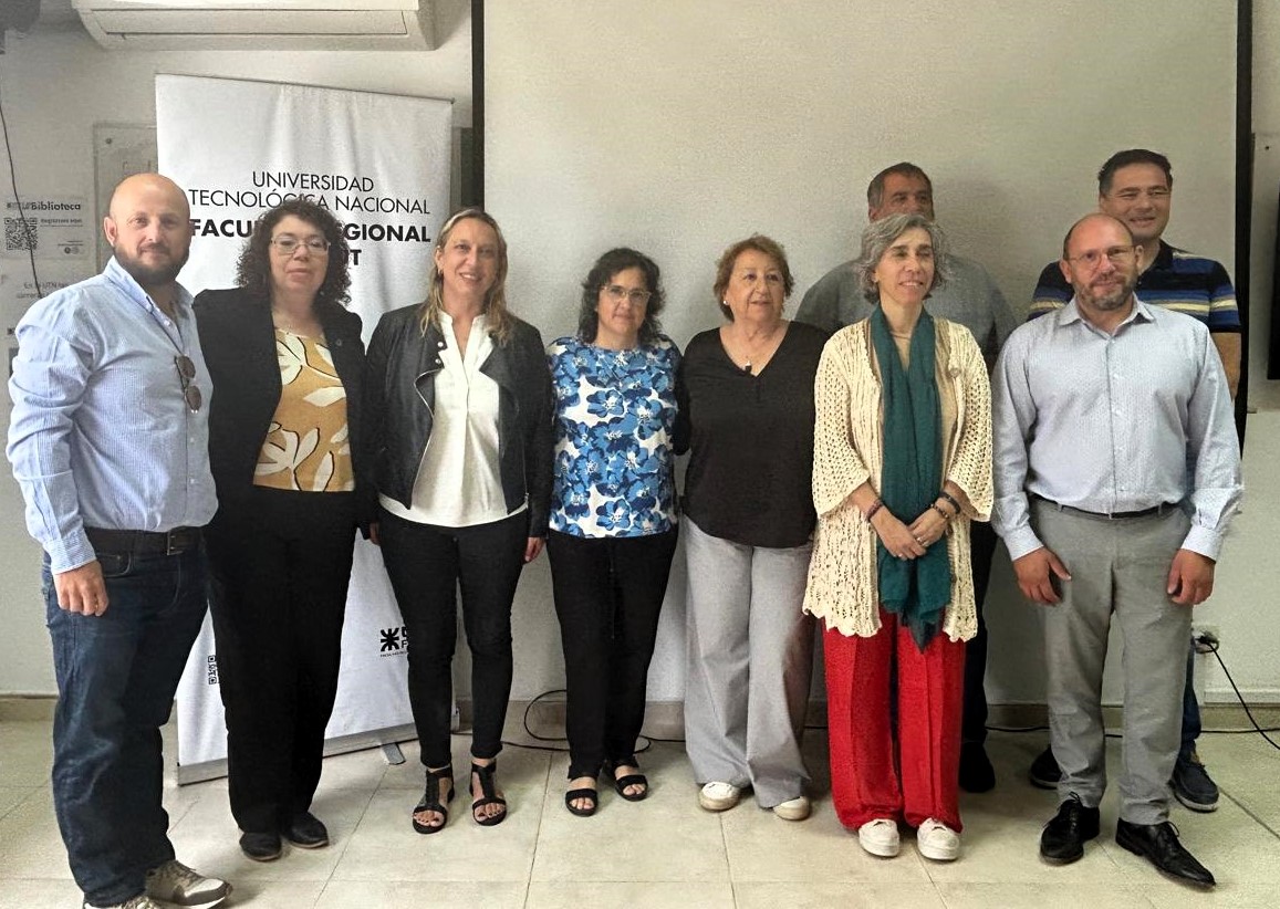 La primera mesa de trabajo entre universidades y legisladores/as nacionales se celebró en la #UTNChubut con la participación especial del gobernador Ignacio Torres, quien se sumó de manera virtual.

Más información: bit.ly/MesaTrabUniv08…
