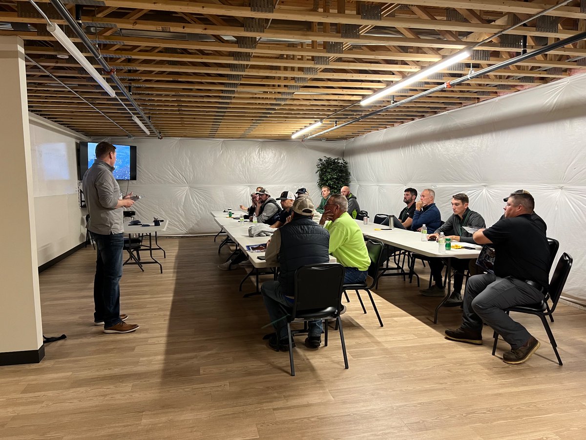 iowalawncare's tweet image. Great turnout for our first IPLCA Workshop!! Big thanks to our sponsor @DKProducts1, @Arborjet, EC Grow and @RJLawnLandscape for helping make it happen!!