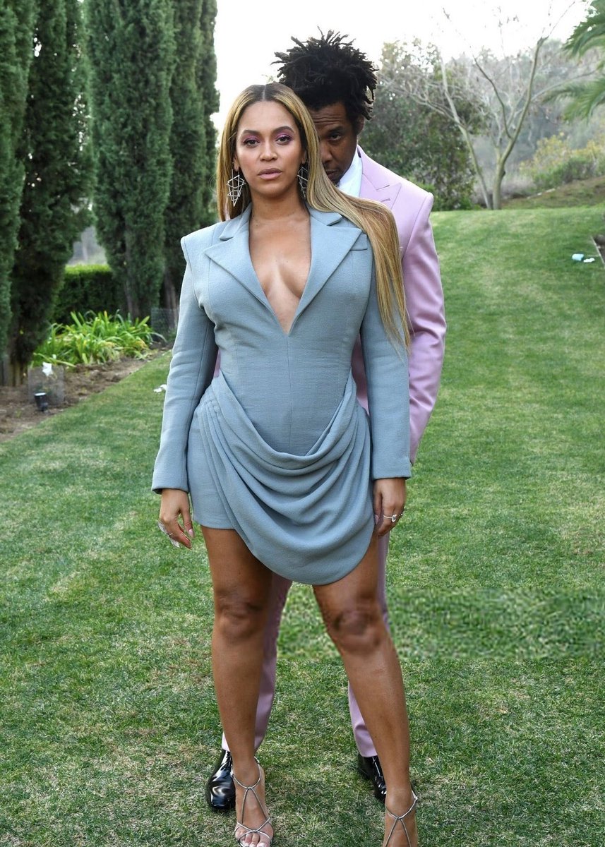 PopBase's tweet photo. Beyoncé becomes the most nominated artist in #GRAMMYs history, breaking her tie with Jay-Z. https://t.co/Yi41iIQ1C2