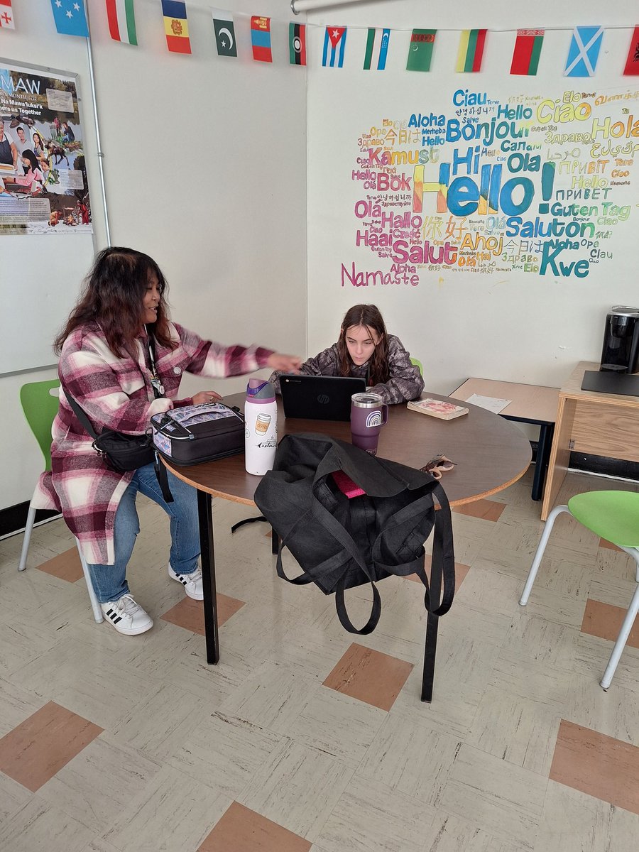Pizza and schoolwork help/catch up at lunch.@john_high <a href="/HRCE_NS/">Halifax Regional Centre for Education</a> @HRCESchoolsPlus @HRCEHealthPromo <a href="/madame_sheppard/">JShepps</a> <a href="/mkavogirl/">Ms. Kavanaugh</a> <a href="/MsMichelleG1/">Ms.Michelle-Dartmouth NS</a> <a href="/MsMC_Kenna/">Christine McKenna</a>