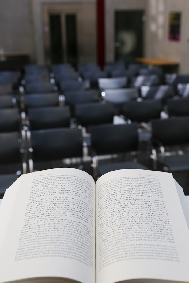 We are honored to host a book talk📖for Carl-Ludwig Holtfrerich’s new publication "Edward A. Tenenbaum and the Deutschmark: How an American Jew Became the Father of Germany’s Postwar Economic Revival".

📍HCA, Atrium
🕰️Nov 14, 18:15