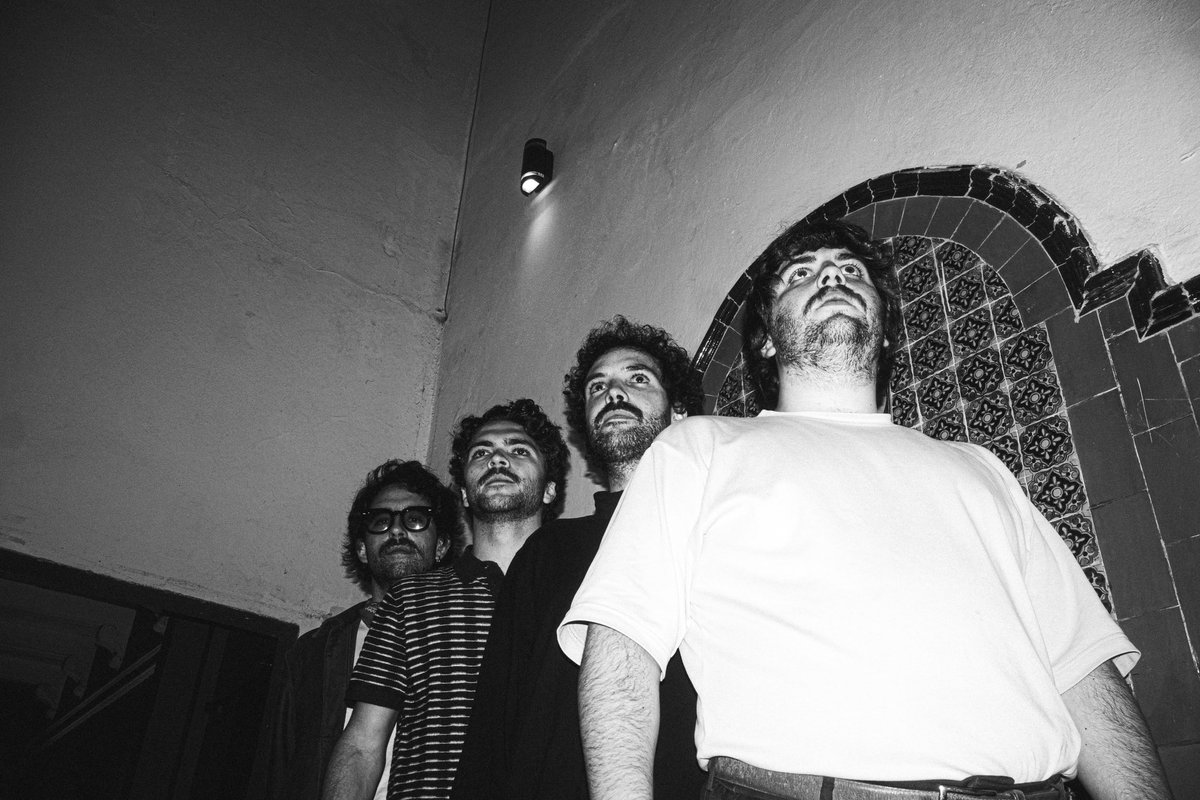 Último show del año.
Bajo Circuito - 9 pm
Abriendo show de Ferna y <a href="/PoliciasYLadron/">Policías Y Ladrones</a>