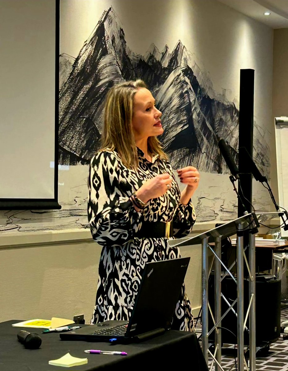 Thank you  <a href="/AEPsychologists/">Association of Educational Psychologists</a> what a powerfully human day. Grateful to meet the brilliant <a href="/warwickmansell/">Warwick Mansell</a> and <a href="/RedRoddy/">Red@Roddy</a>, thank you for sharing the space 🙏 and thank you to Hannah for your kindness and Sean too 🙏

#FlipTheNarrative 💜