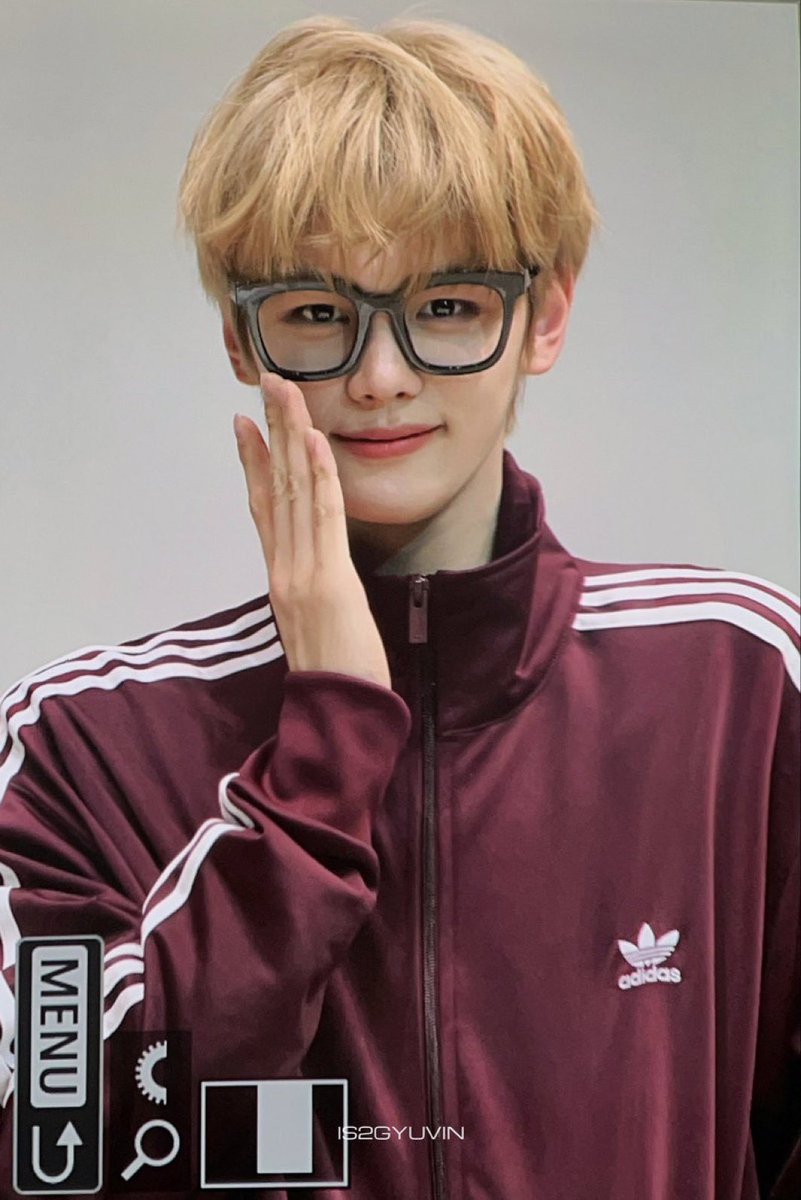 Shim_04s's tweet photo. ギュビン× adidasのジャージは爆めろわんこ先輩🐶🩵 https://t.co/PWfdJpJCJr