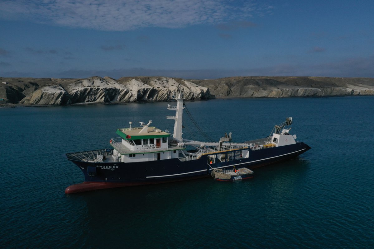 #Empresas | <a href="/cookeseafood/">Cooke Inc.</a> adquiere <a href="/CopeincaOficial/">Copeinca</a>, la mayor empresa pesquera de #Perú 🇵🇪: 45 embarcaciones, 8 plantas harineras y el 21 % de la anchoveta del país. 

ow.ly/vX7h50U326X