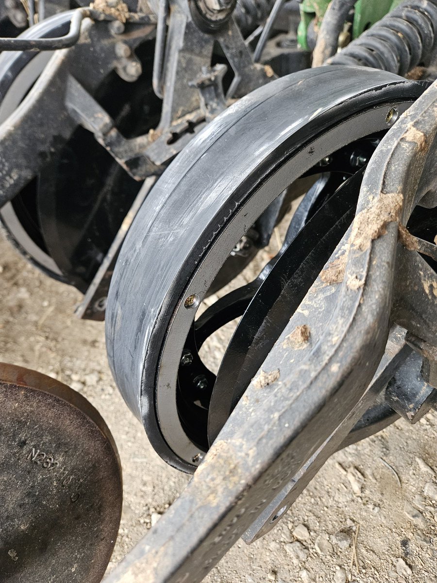 WamWheels's tweet photo. WAM Wheels now available with steel internal scraper rings from Jung Enterprises. This ring serves as a scraper to keep opener blades clean in sticky clay soils. https://t.co/vIrEvvA7hr