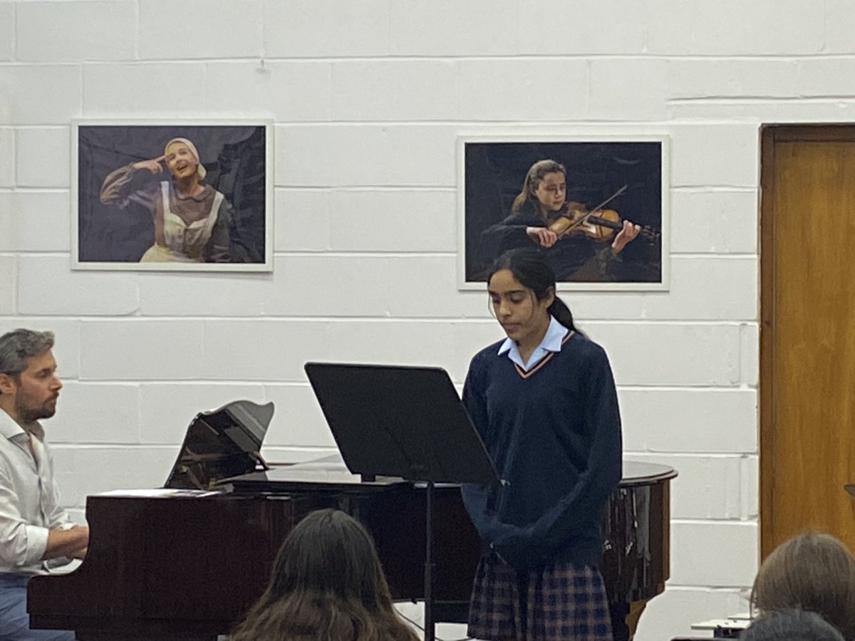 Well done to all the young musicians who performed in the L4 Hot Chocolate Concert this lunchtime! <a href="/StSwithunsGirls/">St Swithun's School</a> #stswithunsmusic