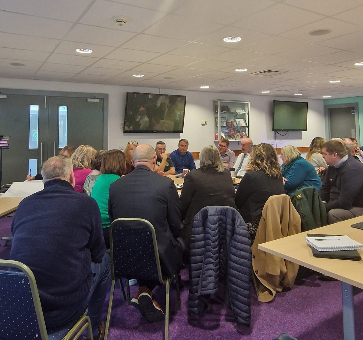 imran_devji's tweet image. A positive and energetic North Wales Regional Partnership Board today as part of system commitment towards improving our services based on what matters to patients and our citizens. Diolch yn fawr to all the colleagues for your commitment  👍🏽🙏🏽 @BetsiCadwaladr @NWalesSocial