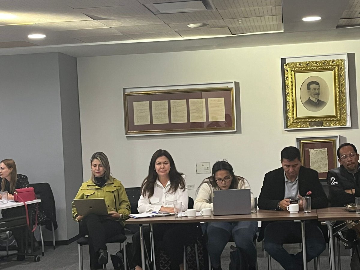 Colfecar's tweet photo. #AEsta hora nos encontramos participando en la Mesa de Trabajo convocada por el @MinTransporteCo , frente a los proyectos normativos que modificarían las reglas de juego de forma trascendental al sector transporte: habilitación de empresas de transporte, política de modernización del parque automotor, relaciones económicas (Observatorio OTCC, RNDC, SICE TAC) y otros puntos claves.
Participan al momento Asociaciones Camioneras,
Gremios de Empresas, Concesionarios, otros gremios y transportadores
#ColfecarInforma