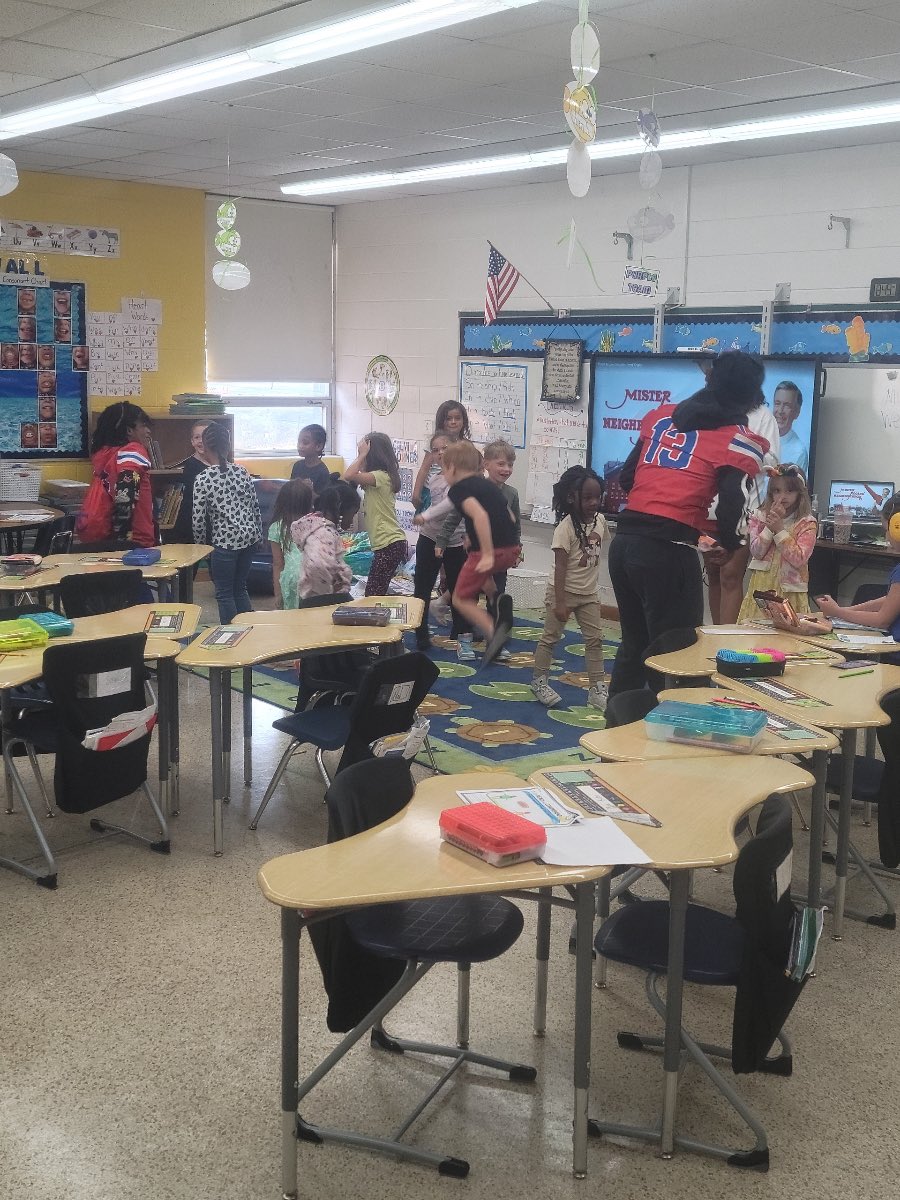 Aaron Kelley (@coachkelley60) on Twitter photo We had a great visit to <a href="/VBFairfieldES/">Fairfield Elementary School @vbschools</a>! We know you will have a great time at our Senior Night game tonight! <a href="/KempsvilleFB/">Kempsville Chiefs Football</a> <a href="/kempsvillecheer/">Kempsvillecheer</a> <a href="/mgeorgevb/">Melissa George</a> We had a great visit to <a href="/VBFairfieldES/">Fairfield Elementary School @vbschools</a>! We know you will have a great time at our Senior Night game tonight! <a href="/KempsvilleFB/">Kempsville Chiefs Football</a> <a href="/kempsvillecheer/">Kempsvillecheer</a> <a href="/mgeorgevb/">Melissa George</a>