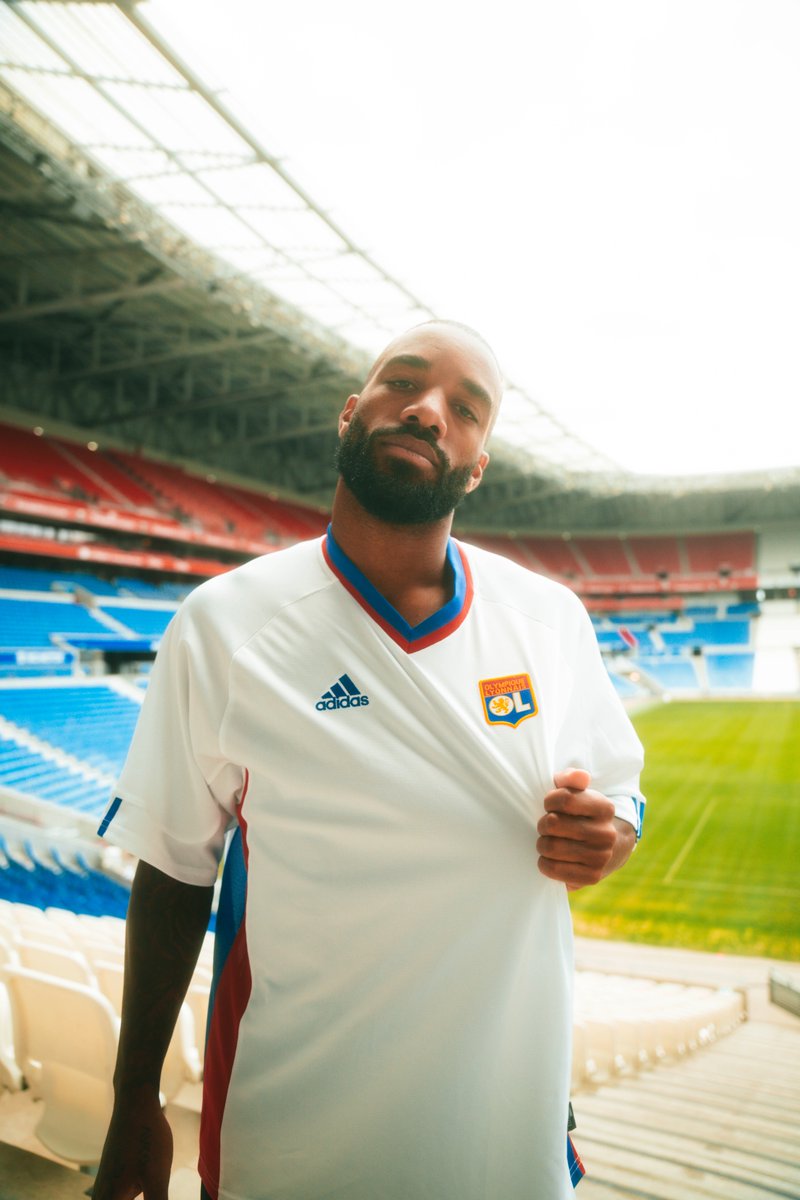 Ligue 1 McDonald's (@ligue1) on Twitter photo Alexandre Coeur de Lyon ๐ฆ Alexandre Coeur de Lyon ๐ฆ