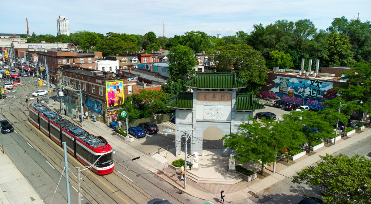 CityPlanTO's tweet image. Tomorrow #CityofTO will host a discussion on the Official Plan review of the Avenues and what this potentially means for #TorontoEastYork.

Register and learn more: toronto.ca/HAPavenues