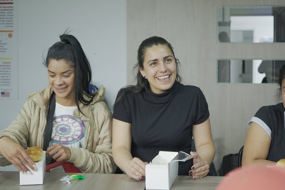 ADRAEcuador's tweet photo. #Quito | #ADRA realizó un taller para cuidadoras/es, madres y padres en el #CentroAMOR de @OIMEcuador , en el marco del proyecto "Atención especializada a NNAs con condiciones de discapacidad y neurodesarrollo". https://t.co/RezSMc5M9P