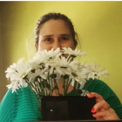 PDC808UY's tweet photo. Hoy se cumplen 3 años de tu partida @MaguideCalpica  Extrañamos tu alegría, tu lucidez, tu humor irónico y tu incansable militancia.
Serás parte del triunfo del @Frente_Amplio como fuiste y seguirás siendo parte de nuestro PDC. 
Un abrazo a la familia🧡 https://t.co/iWABUEd3aa