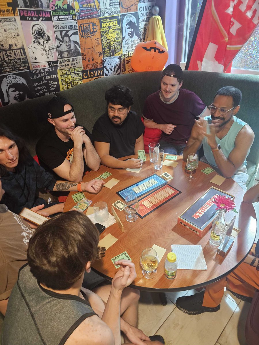 HoustonGaymers's tweet photo. It's been an extremely long week, but we're so grateful for everyone who showed up to handhelds! We have some more fun stuff planned, such as our Level Up! IRL Mental Health Workshop this Saturday and much more! Big shout out to @Star_sailor_htx for always having us 🥰💖 https://t.co/9RJAI1eK1a