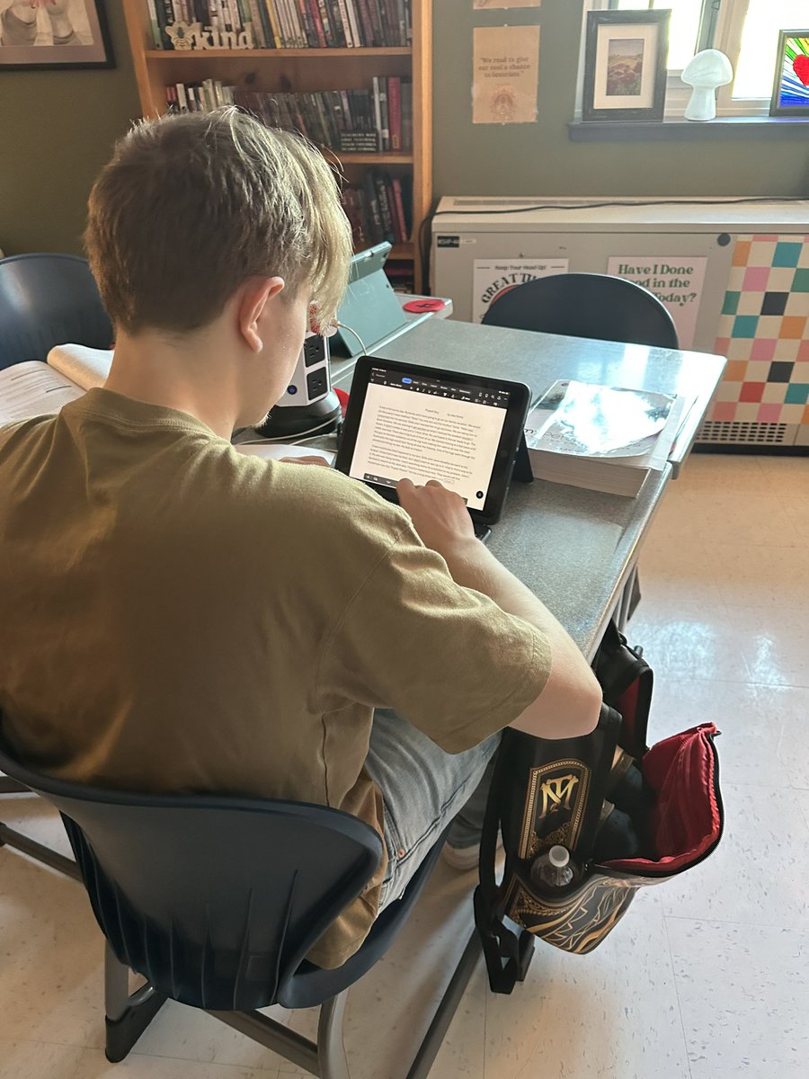 emmabelle_'s tweet photo. Putting these writers to the test with our PBA! Creating our own Gothic Tale exploring the EQ: What is the allure of horror? Excited to be spooked!👻🧙‍♀️🕷️@PHSWarriors1957 @jenifer_rayne @cashman_kristin https://t.co/vmZtURvqNt