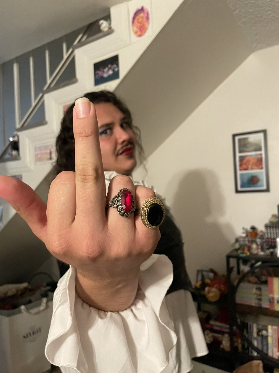 dewonatree.bsky.social tweet media