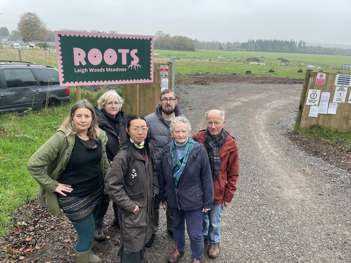 Jenny Jones (@greenjennyjones) on Twitter photo With <a href="/NSomersetGreen/">North Somerset Green Party</a> and campaigners seeing the eco devastation by <a href="/RootsAllotments/">Roots Allotments</a>
Greens love allotments, love growing food and flowers, but not when it destroys a valuable meadow where skylarks nested.
This is industrial exploitation of precious Green Belt.
Shame on you Roots With <a href="/NSomersetGreen/">North Somerset Green Party</a> and campaigners seeing the eco devastation by <a href="/RootsAllotments/">Roots Allotments</a>
Greens love allotments, love growing food and flowers, but not when it destroys a valuable meadow where skylarks nested.
This is industrial exploitation of precious Green Belt.
Shame on you Roots