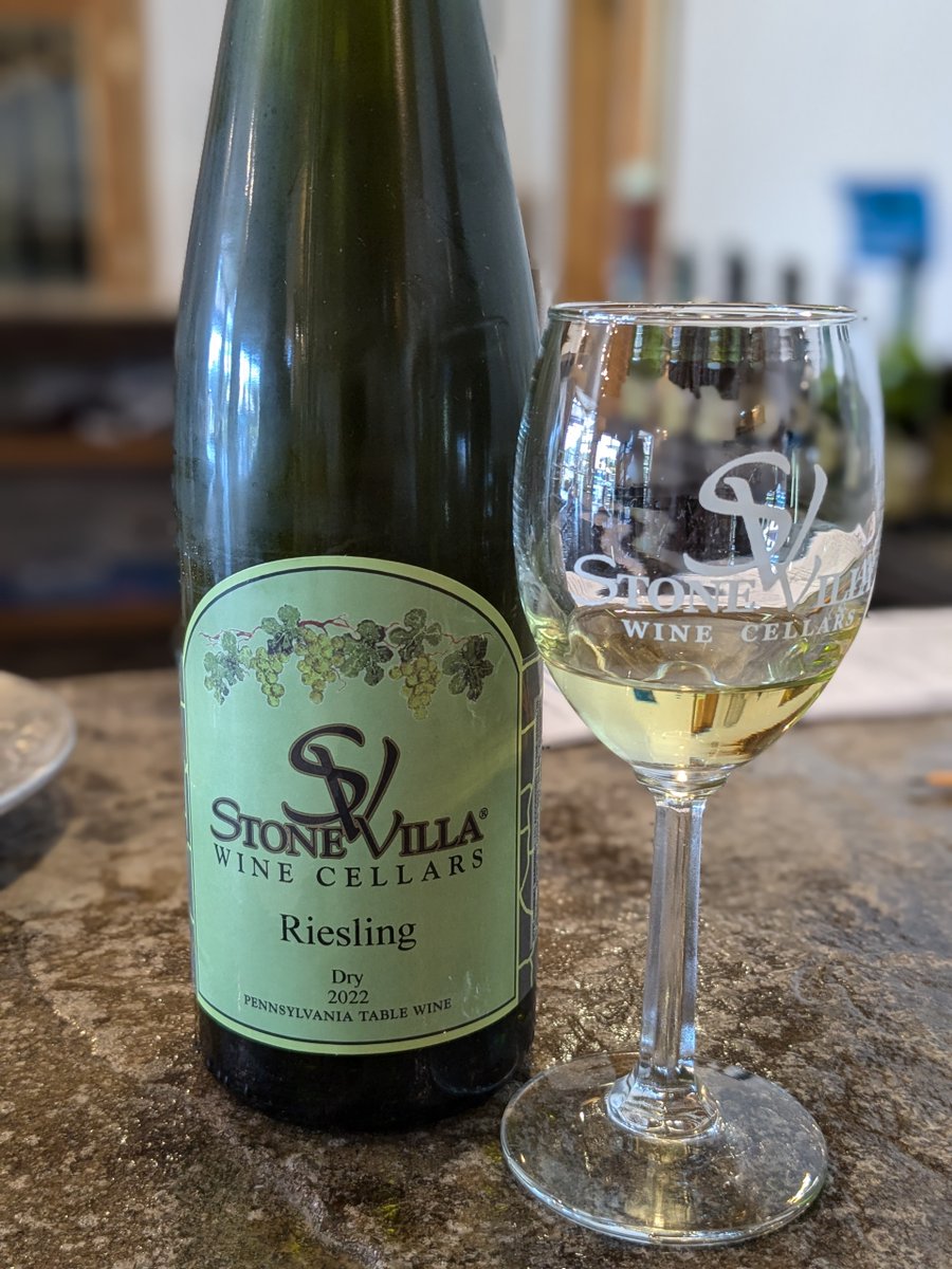 Uncork our latest post as we visit PA winery Stone Villa Wine Cellars in the Laurel Highlands. vino-sphere.com/2024/11/pennsy… <a href="/laurelhighlands/">GO Laurel Highlands</a> @ifwtwa @ladysadie66 @pawines #drinklocal #pawine #winelover