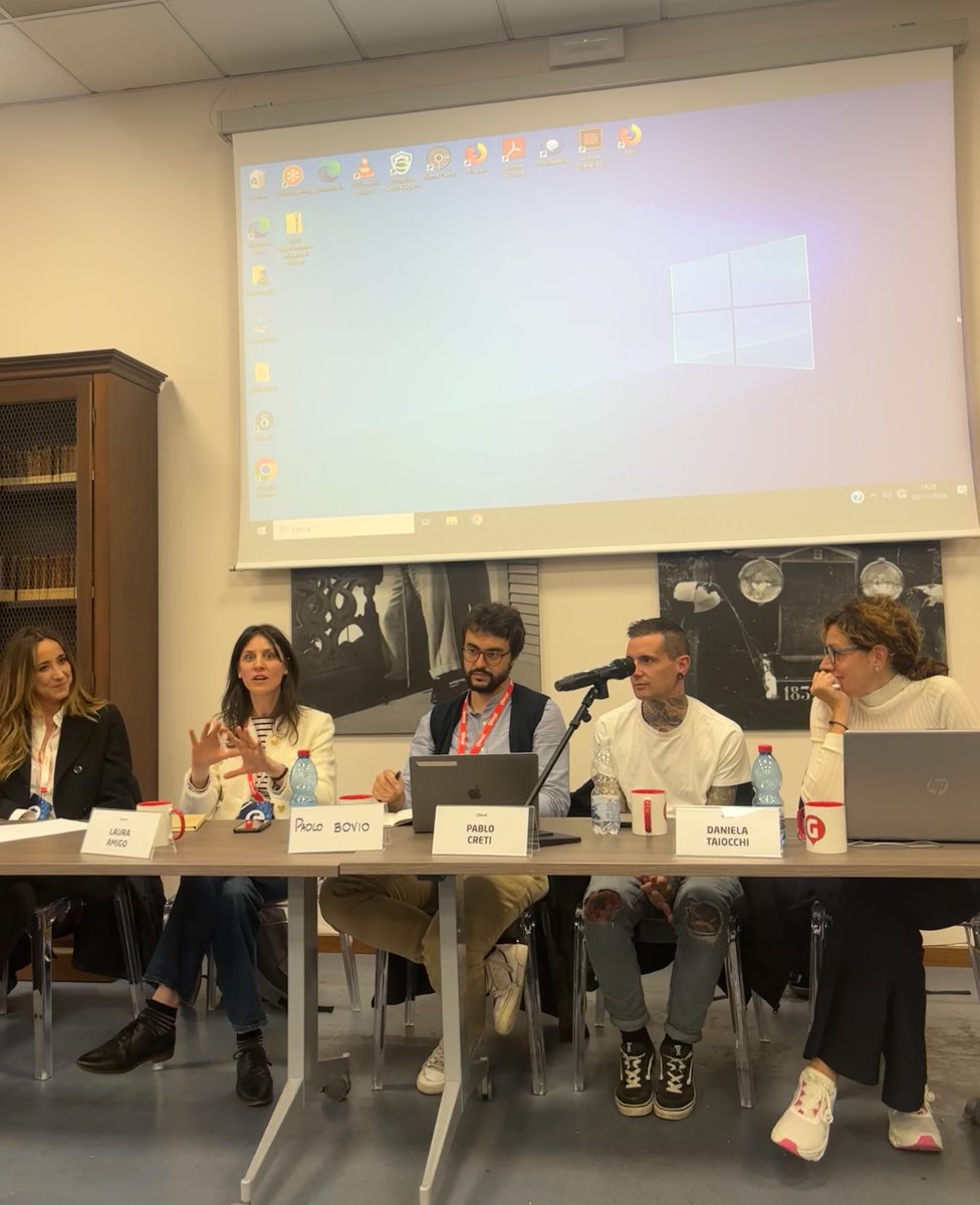 Laura Pranteddu (@gleaming_lights) on Twitter photo Al #GlocalFestival, la Dottoressa <a href="/_lauramigo/">Laura Amigo Weinberger</a> ci guida insieme ai suoi ospiti in un viaggio tra innovazione e continuità! Si esplora come i media affrontano crisi di fiducia, l’impatto dell’AI, l’adattamento ai cambiamenti digitali e come rafforzare i legami con un pubblico. #AI Al #GlocalFestival, la Dottoressa <a href="/_lauramigo/">Laura Amigo Weinberger</a> ci guida insieme ai suoi ospiti in un viaggio tra innovazione e continuità! Si esplora come i media affrontano crisi di fiducia, l’impatto dell’AI, l’adattamento ai cambiamenti digitali e come rafforzare i legami con un pubblico. #AI