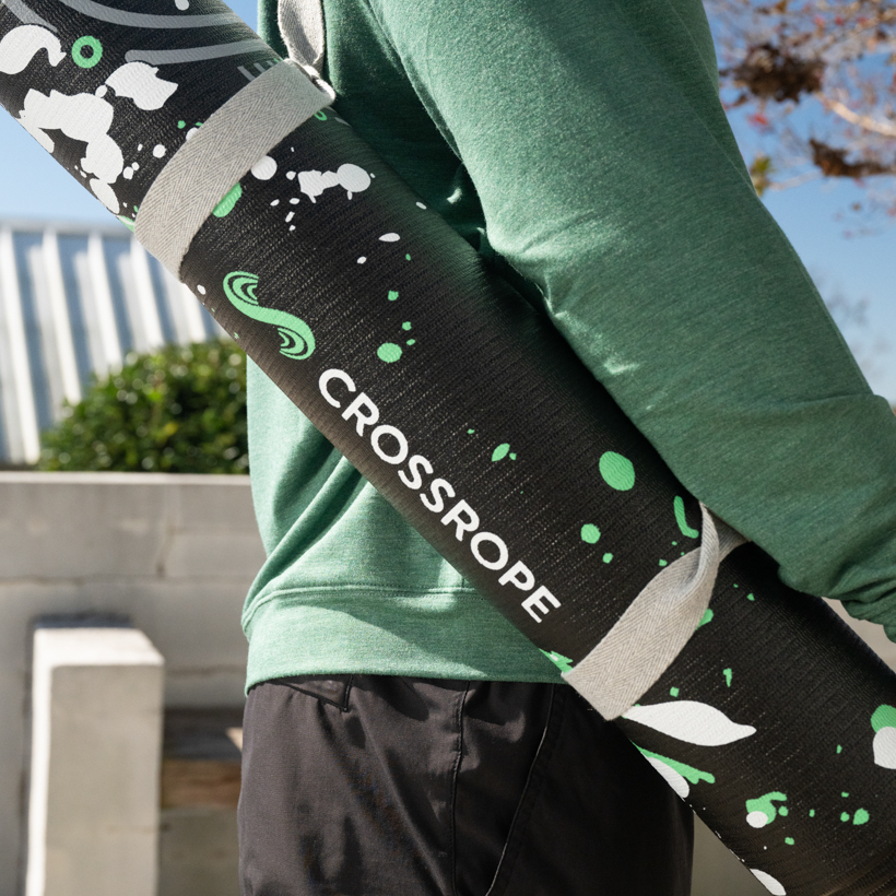 Ready for a workout that travels as light as you do? 🧳 Introducing our new Travel Mat – compact, flexible, and designed to roll up and go wherever your training takes you.

crossrope.com/products/jump-…