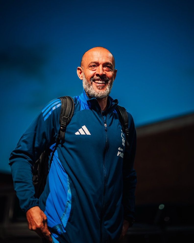 I want to take a moment to say how much I love this club and what an honor it is to be here, working with these players and representing our fans. Every day, my commitment is to give everything I have to push this team forward, aiming for the success this club deserves. Being 3rd