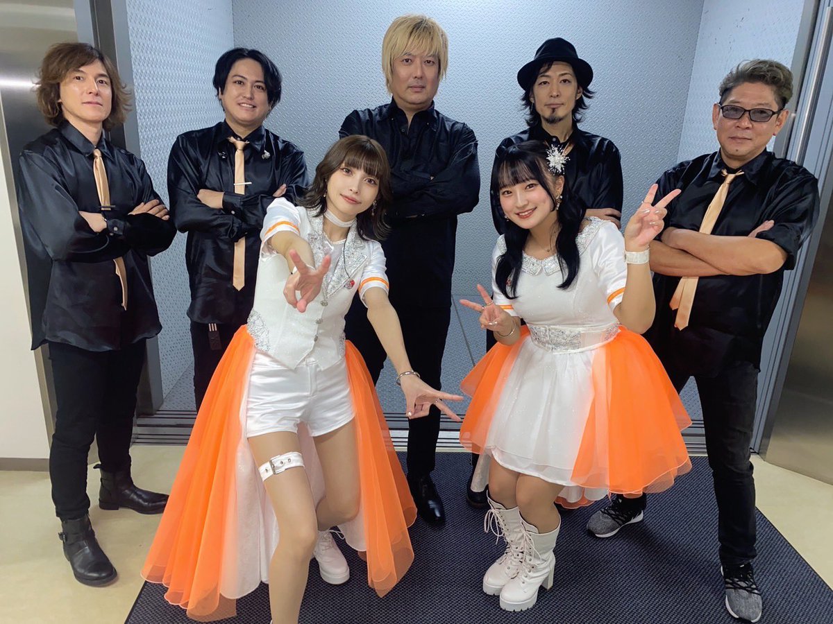 200134_20211212's tweet photo. 出勤初日終わった✌
さーて明日からご褒美タイムなう！

解放を待ち侘びている
その瞳に炎を灯す
解き放て❗️心あるままに🌈

#iR3
#fripSide https://t.co/g9CbBd6fv1
