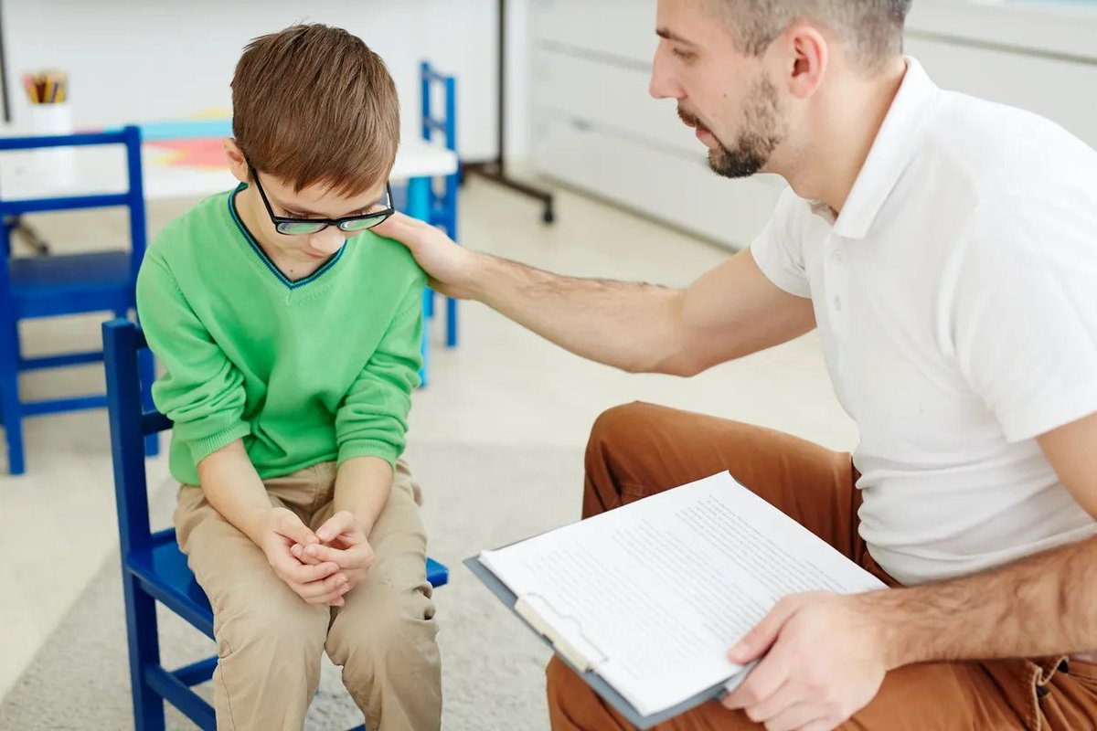 AndAdolescent's tweet photo. 📢 Call for Papers! 📝

🧠 ✨ School anxiety and refusal can be overwhelming for kids. Parents can make a huge difference by offering support, understanding triggers, and creating a routine. 🌍🔬

#Medtwitter #SchoolAnxiety #ParentingTips #MentalHealthMatters #ChildDevelopment https://t.co/Qy8wgbr3M8