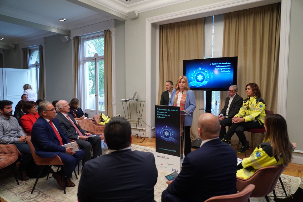 🔵 Inauguración del III Foro de Servicios de Emergencias Prehospitalarios de España, organizado por <a href="/SAMUR_PC/">SAMUR-Protección Civil</a> , en el que comparten experiencias los directores médicos de los servicios de emergencia nacionales. 

No falta un recuerdo para las víctimas de la DANA y un mensaje de