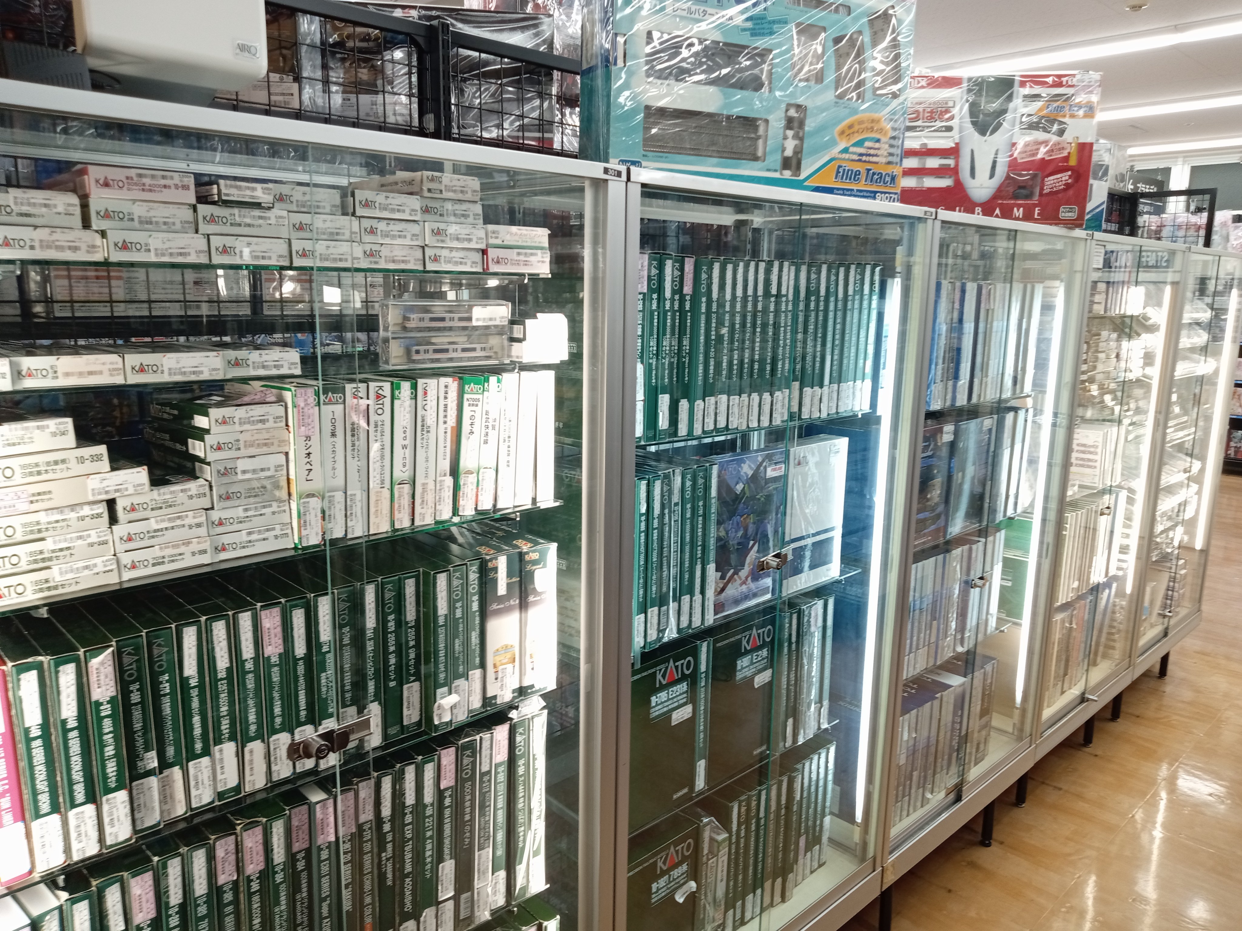 ブックオフ スーパーバザー 町田中央通り店 【グッズ・ホビー ブックオフ スーパーバザー 町田中央通り店 【グッズ・ホビー
