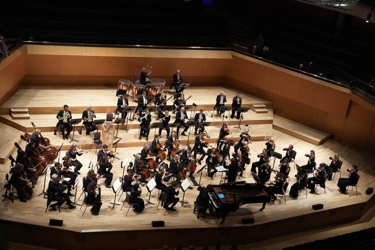 The Hallé tweet media