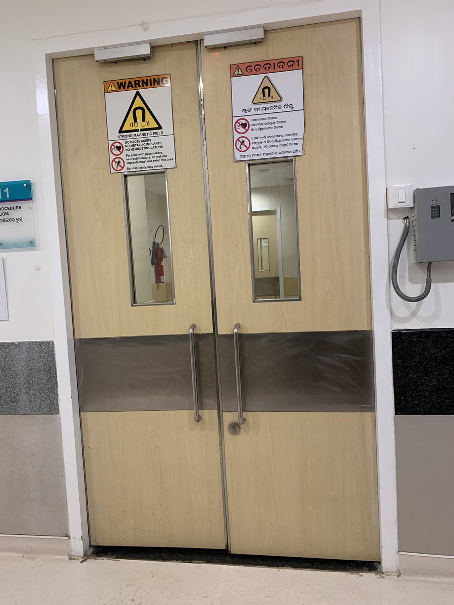 Sandeep53017498's tweet photo. Had a terrible experience at Manipal Bhubaneswar's Radiology Dept. We had a serial no for our MRI scan,but due to careless staffs,we were made to wait for over 3 hours . this delay caused us to miss our train and lose the final consultation with the doctor.@ManipalHealth https://t.co/kjjQYQ1ftD