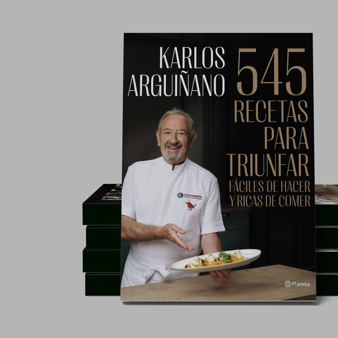 BurmanComunica's tweet photo. 📚 ¡El próximo 13 de noviembre sale a la venta "545 recetas para triunfar", el nuevo libro de Karlos Arguiñano! 

Un año más, en Burman Comunicación hemos tenido el placer de maquetar esta joya gastronómica, y ya van 11 años consecutivos colaborando en este proyecto tan especial! https://t.co/3ZFzGjcmL9