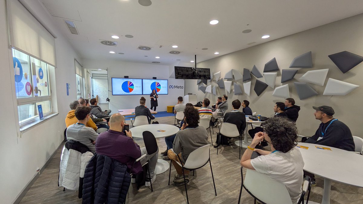 Stefano_Cassone's tweet image. Primo giorno dei Core Days, tanta gente #CoreDays2024 🤩