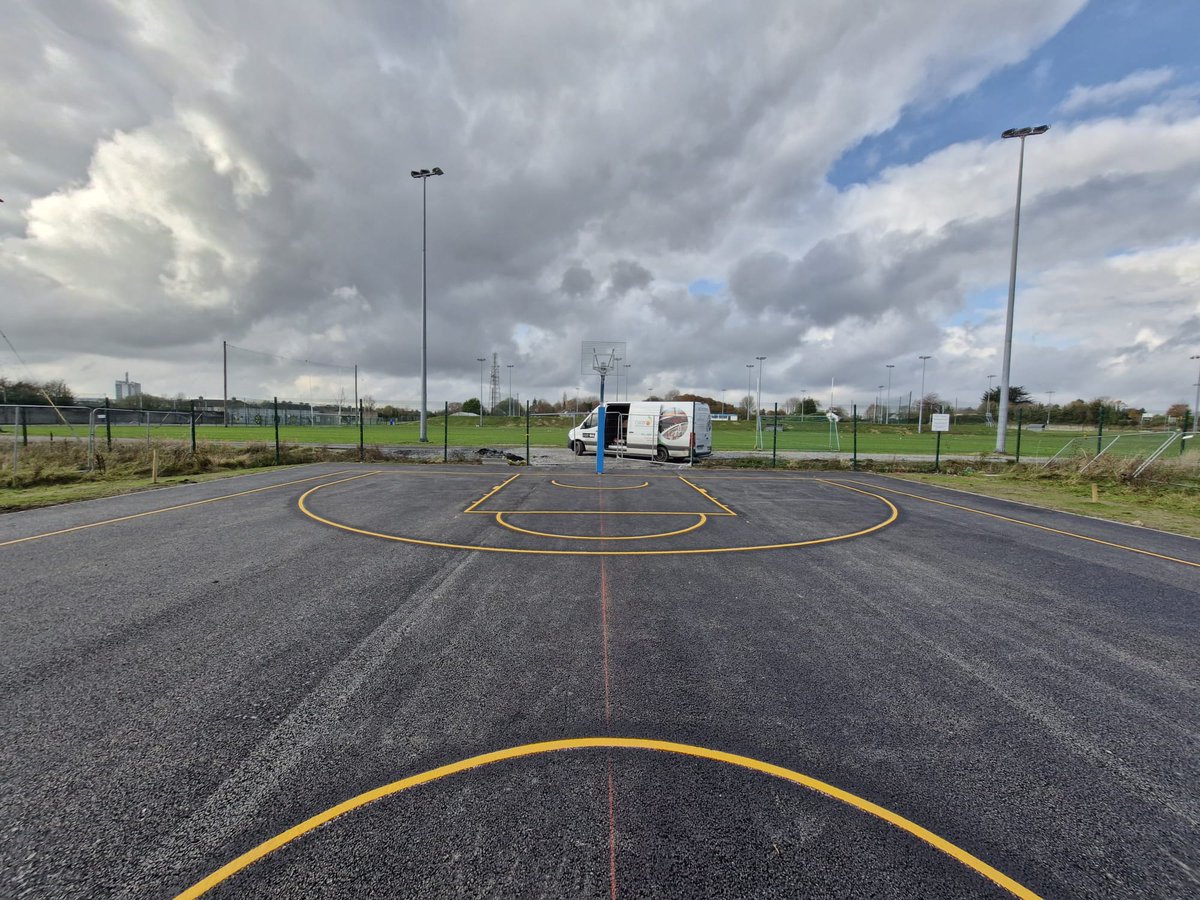 omwsupplies's tweet photo. Thermoplastic line marking and fully galvanized Heavy Duty baskets just installed in Athlone Regional Sport Centre🏀🏀🏀  Visit https://t.co/VCJr4VrFxt for our offers!!!
#omwsupplies #basketball #bball #outdoorsports #linemarking @BballIrl https://t.co/7eJFFmtxO7