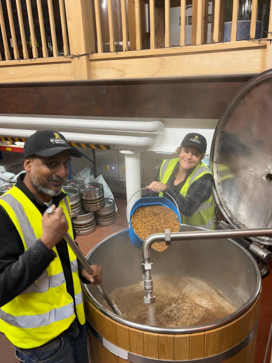 Georgina Young (@brewergeorgey) on Twitter photo Wonderful to have David here <a href="/StAustellBrew/">St Austell Brewery</a> to brew for #celticbeerfestival and <a href="/Britbeerwriters/">British Guild of Beer Writers</a> a
Salted bitter with kelp. Wonderful to have David here <a href="/StAustellBrew/">St Austell Brewery</a> to brew for #celticbeerfestival and <a href="/Britbeerwriters/">British Guild of Beer Writers</a> a
Salted bitter with kelp.