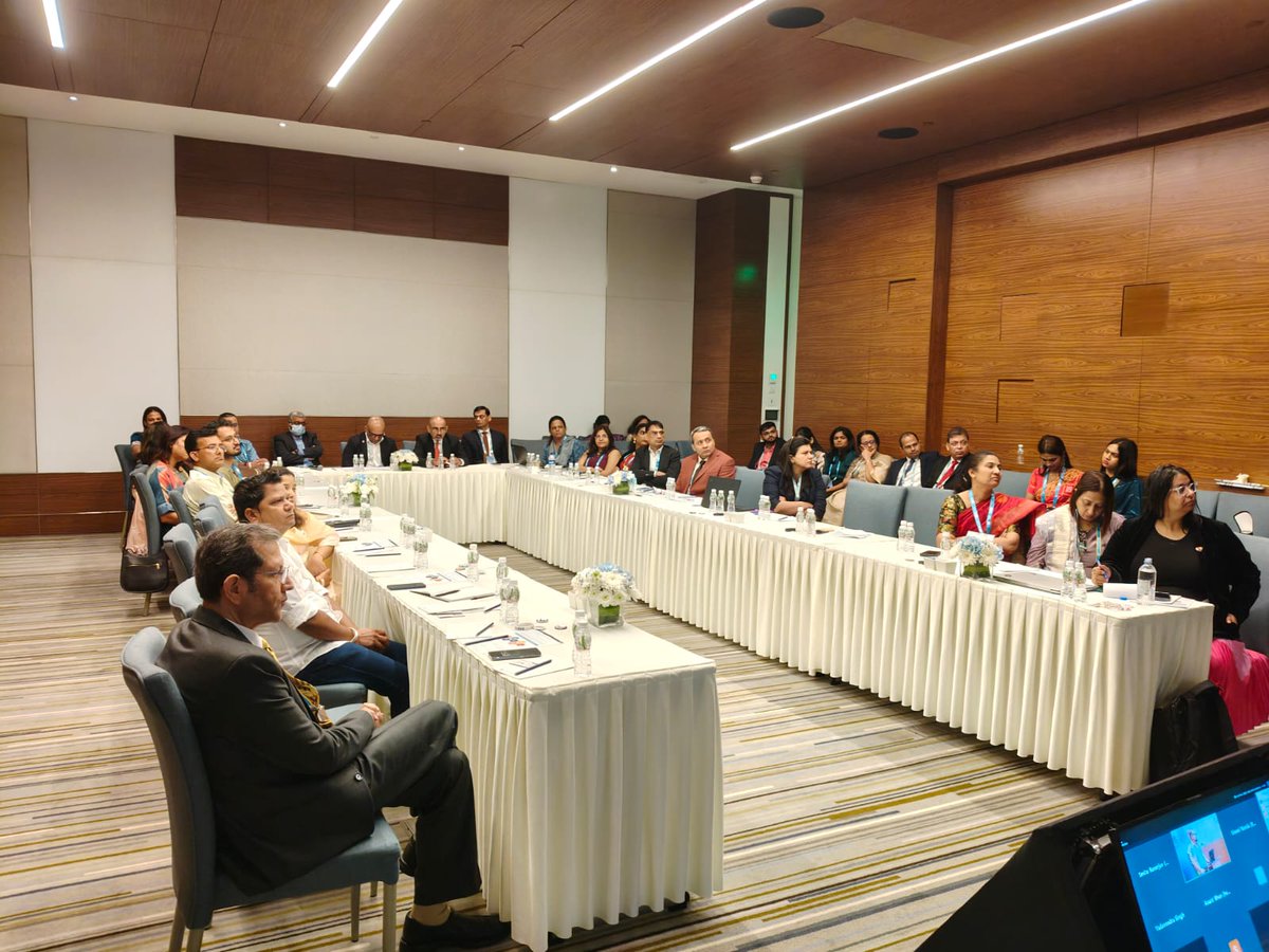 ApolloProton's tweet photo. Insightful session at #ApolloCancerConclave2024 on Precision Oncology &amp; Rare Situations: LGBTQ+ Cancer Care.

#CancerCare #LGBTQIA https://t.co/MWNkNIlRfE