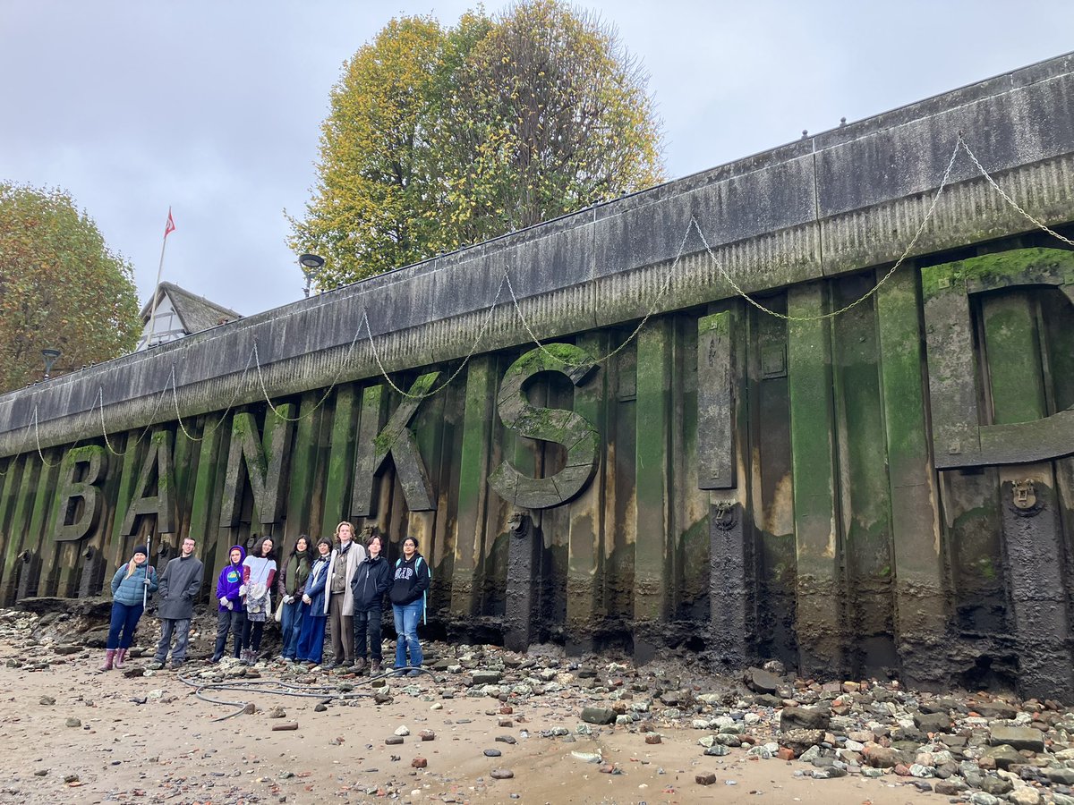 UCLarchaeology's tweet photo. Out on the Thames foreshore this morning with our first year #archaeology undergraduates - a bit of a bleak November morning, but with an awesome guide in @tcrnsjb &amp; @lucy.sladen - archaeology never fails to inspire! 

#LocalAndGlobal https://t.co/Wrf4ftybVu