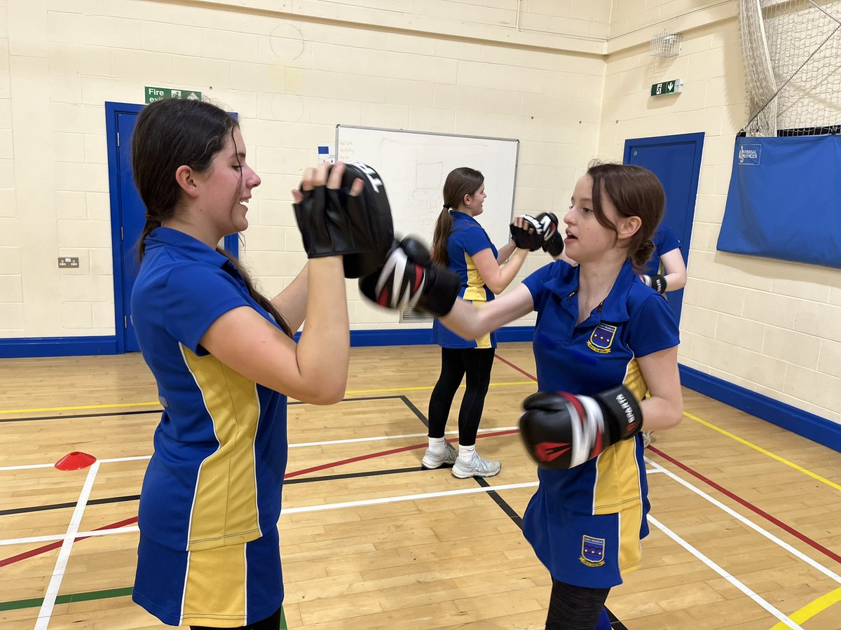 StNicksHead's tweet photo. Seconds out, session 3!
Year 9 get put through their paces during their boxing session.
#StNicks #movember2024 #yourharlow #isa #harlow #essex https://t.co/ngd6TKgewt