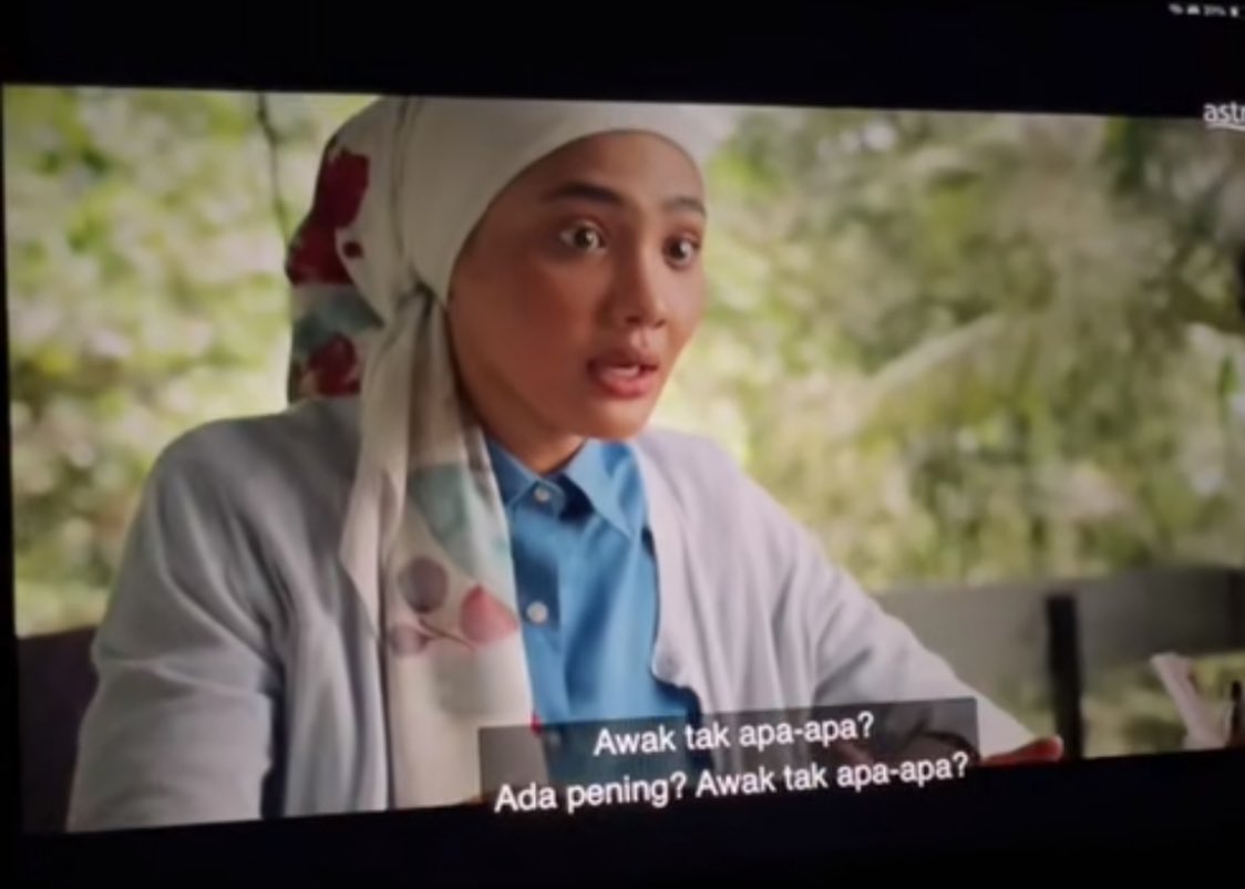ely_abby96's tweet photo. Aku selalu series ni susah nak layan tapi first few mins of #ProjekExit aku terus hooked to the show. Orang selalu tengok anxiety ni macam hal remeh tapi sebenarnya kita tak faham yang anxiety ni boleh lead to more issues in everyday life. https://t.co/HLaPFfzrH1