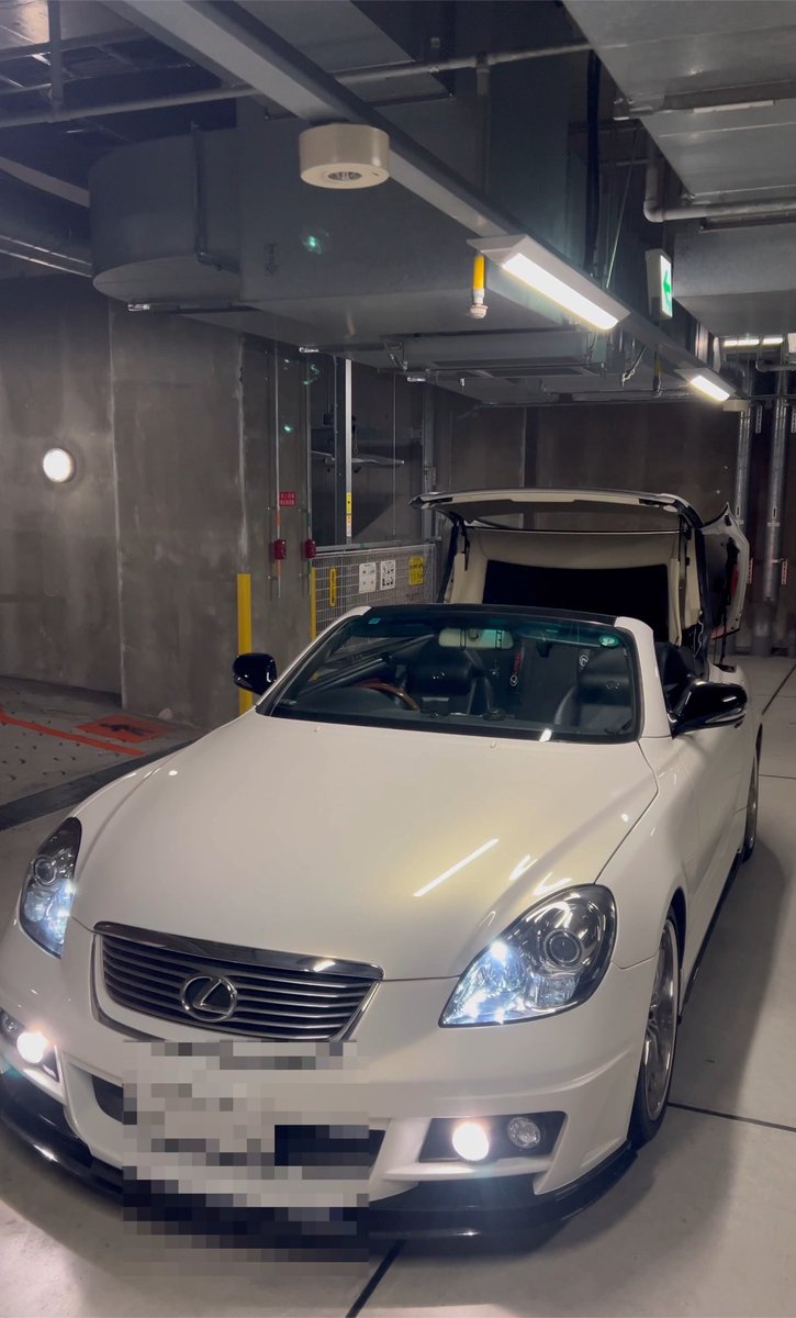 SC430GP's tweet photo. 【LEXUS】SC430の電動ルーフをリモコンで開閉にカスタム‼️4灯内側フォグランプ #LEXUS #レクサス #SC430 #lexus #shorts #ARTISANSPIRITS #sc430 #車 #car #custom #v8 #opencar #フォグランプ
https://t.co/ABN589YpID
https://t.co/s7W1zaECZx @YouTubeより https://t.co/Xan6PCLT9t