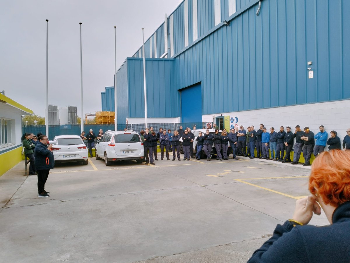 FIccooAragon's tweet photo. Las plantillas de las empresas secundan los paros en solidaridad con las víctimas de la #Dana y en defensa de la protección de los trabajadores y trabajadoras afectados.
#yudigar #exide #inditex #adient https://t.co/4m1KUjxrde