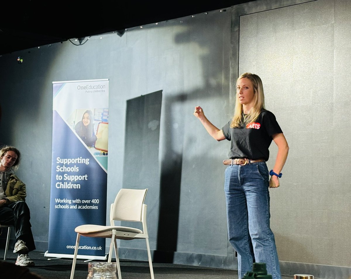 Rachel Foster tweet media