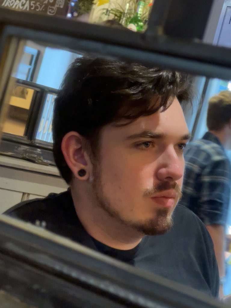 Debug Magazine tweet media