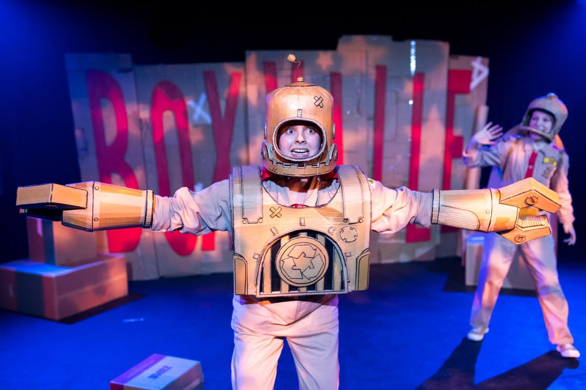 The fabulous Cardboard Adventures team are off to <a href="/alex_centre/">The Alex</a> tomorrow and <a href="/CambJunction/">Cambridge Junction</a> on Sunday for their interactive craft-a-long show BOXVILLE. Children can get set to become fully fledged cardboard engineers! shorturl.at/GTj5g