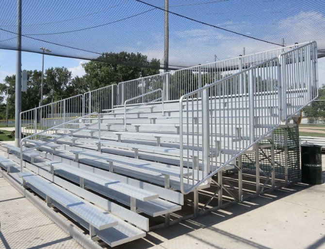 EMXCTF's tweet image. Our Indoor Track &amp;amp; Field Sign-Up Meeting will be TODAY at 3PM, but we are moving it to THE BLEACHERS!

Please spread the word and bring your friends! All Events Are Needed and, as always, there are NO CUTS! #AllWelcomed