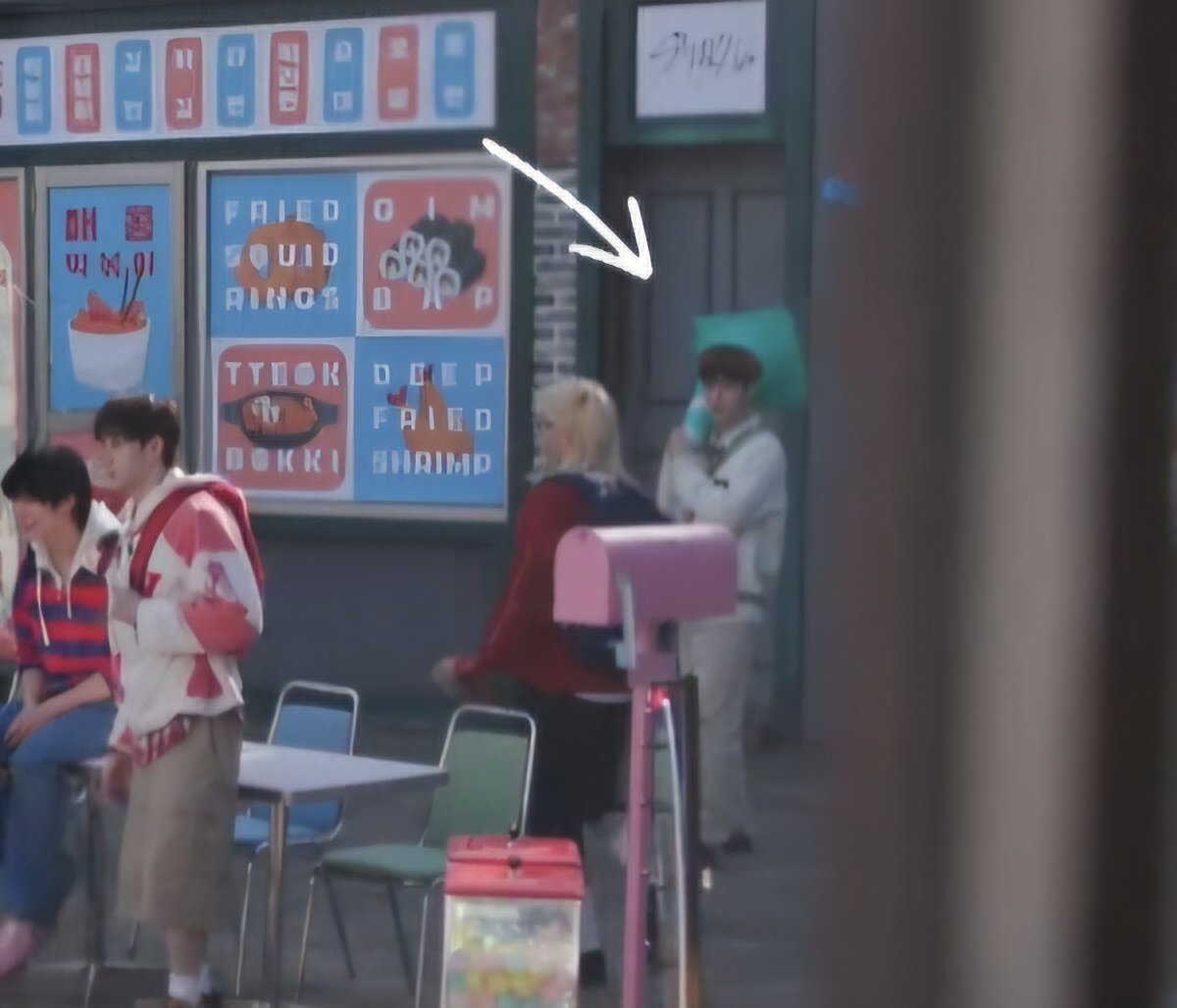 A_Sungflower143's tweet photo. Anyone else notice the first thing Seungmin did was adopt a random cone? I love our curious silly puppyπΆπ #Seungmin #SKZCODE_EP61 #StrayKids #skz https://t.co/sf4NyODhfv